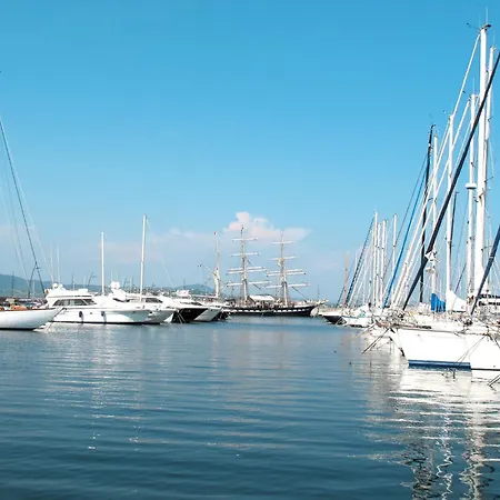 Les Patios-2 By Interhome アパート サントロペ